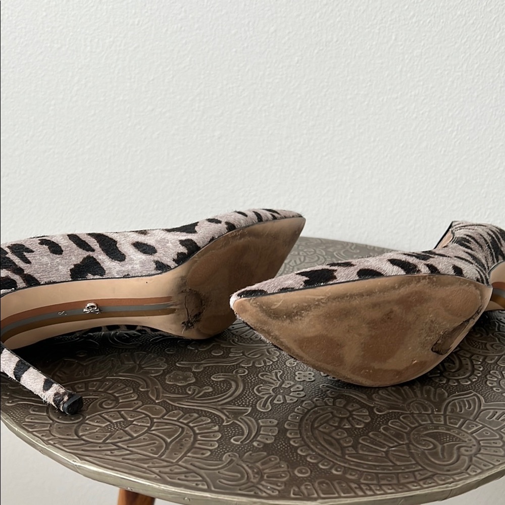 Hazel Leopard Print Women's Heels - Picture 4 of 5